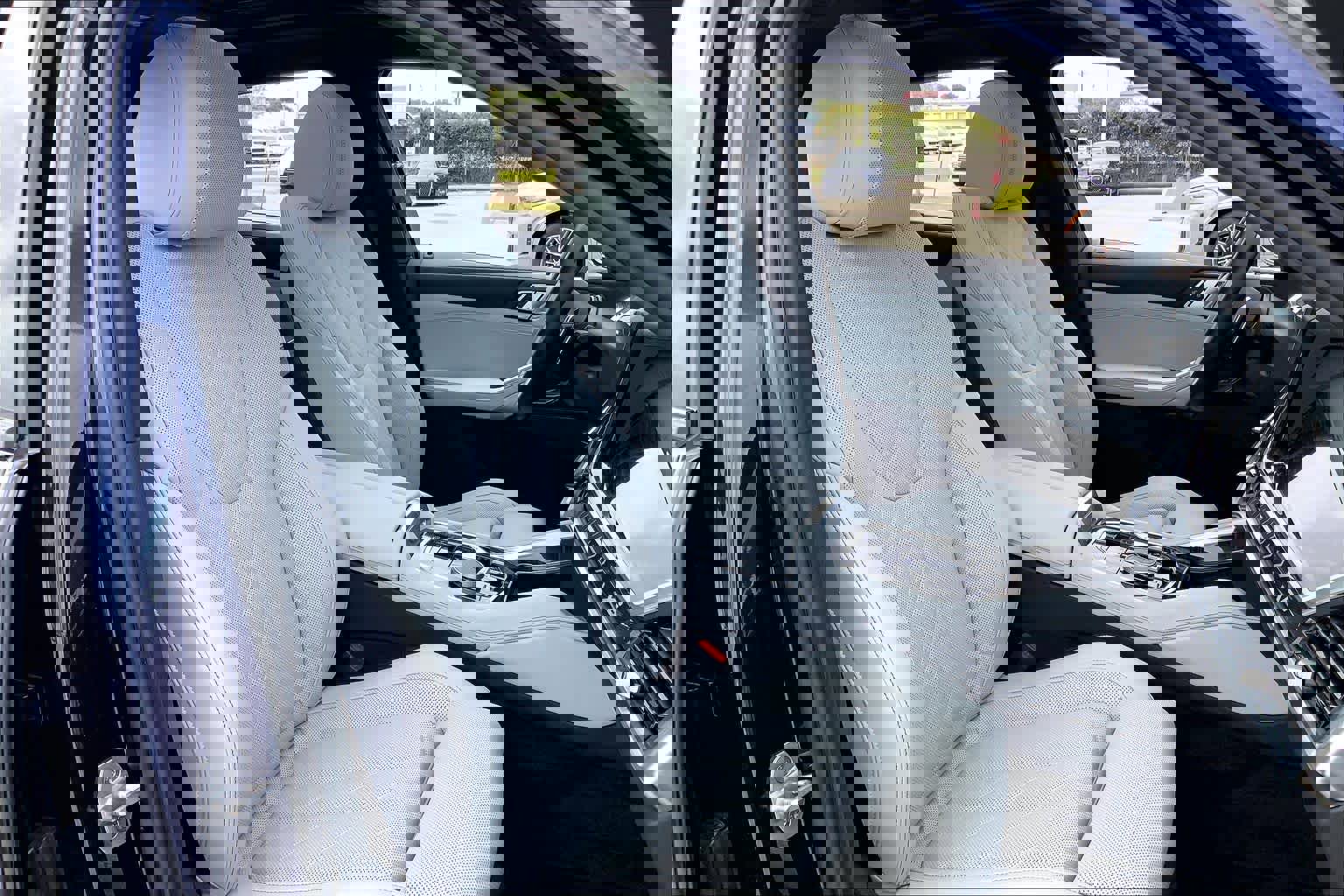 Certified 2024 BMW X6 xDrive40i w/ Premium Package image 8