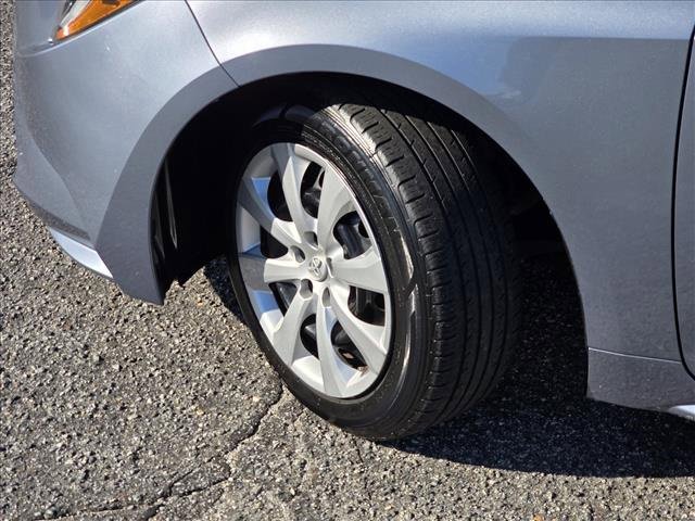 Used 2022 Toyota Corolla LE image 27