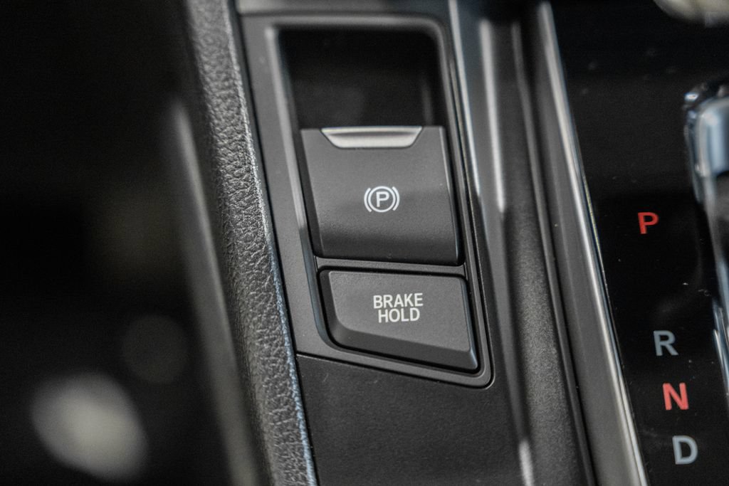 Used 2018 Honda CR-V Touring image 21