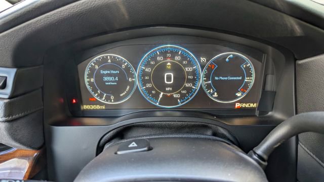 Used 2015 Cadillac Escalade Luxury image 32