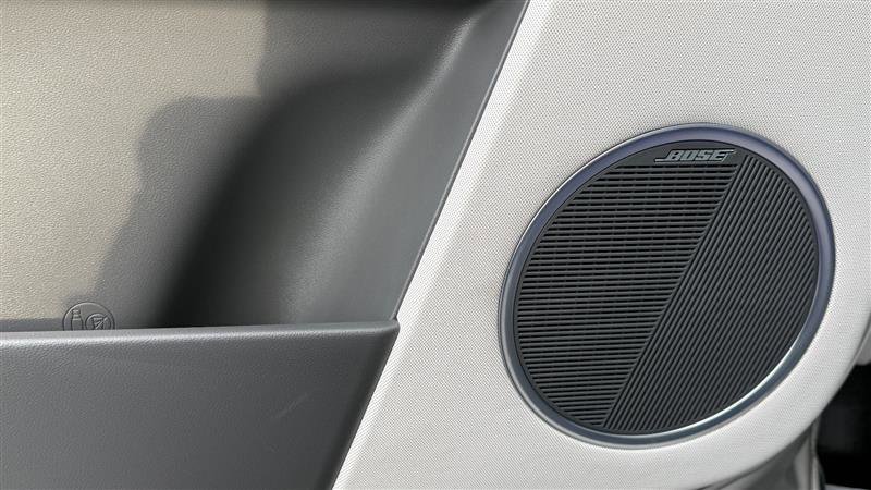 Used 2024 Hyundai Ioniq 5 Limited image 12