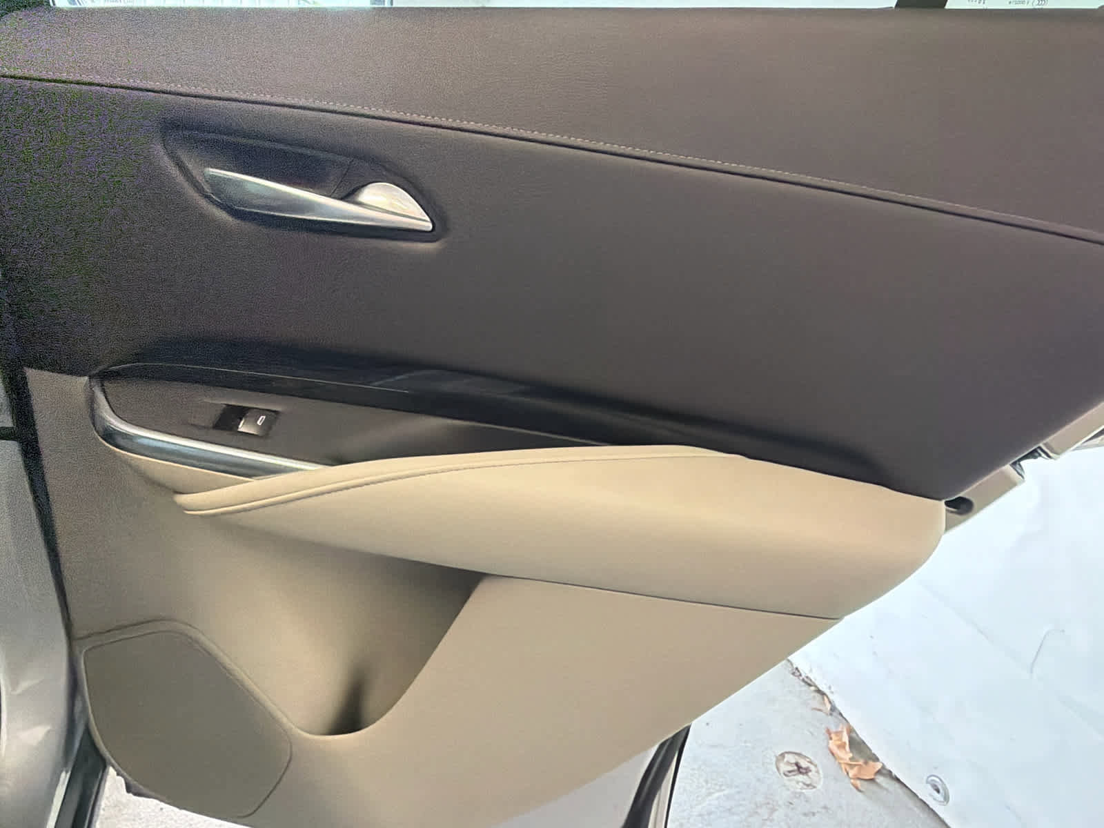 Used 2021 Cadillac XT4 Premium Luxury FWD image 35