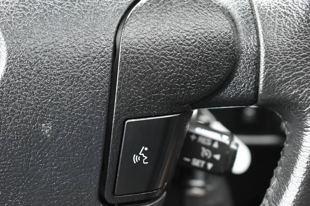 Used 2012 Toyota Tundra Limited w/ Platinum Pkg AWD/4WD image 16