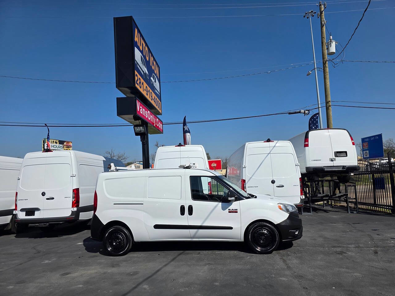 Used 2019 RAM ProMaster City Tradesman image 3