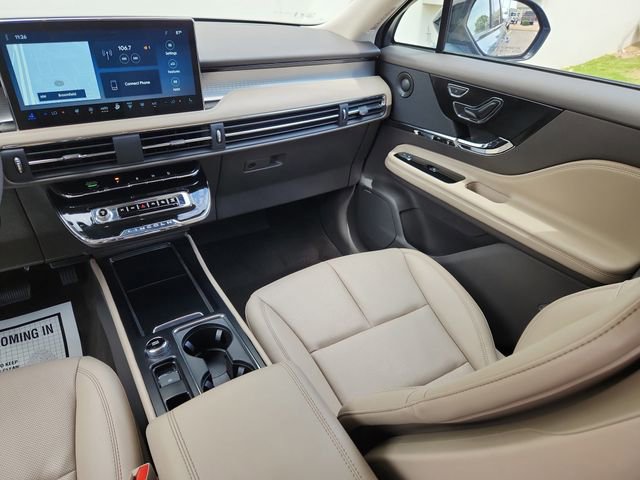 New 2024 Lincoln Corsair AWD w/ Equipment Group 102A image 12