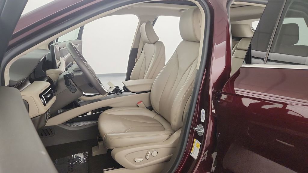 Used 2022 Lincoln Nautilus Reserve image 14