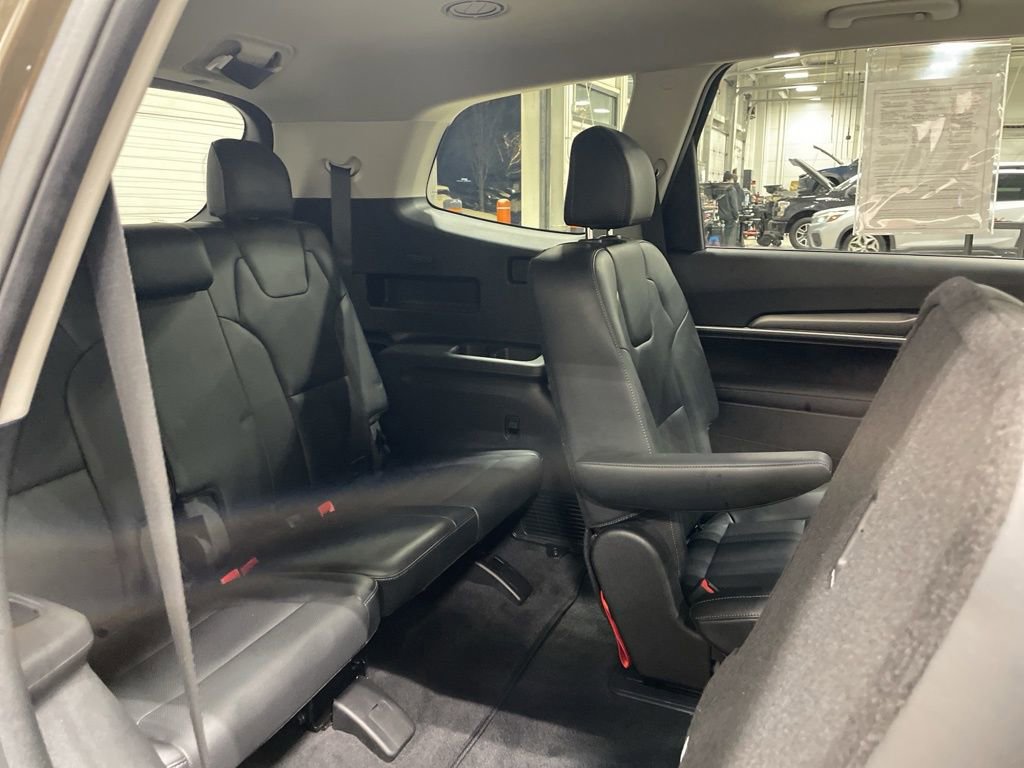 Certified 2022 Kia Telluride S image 29