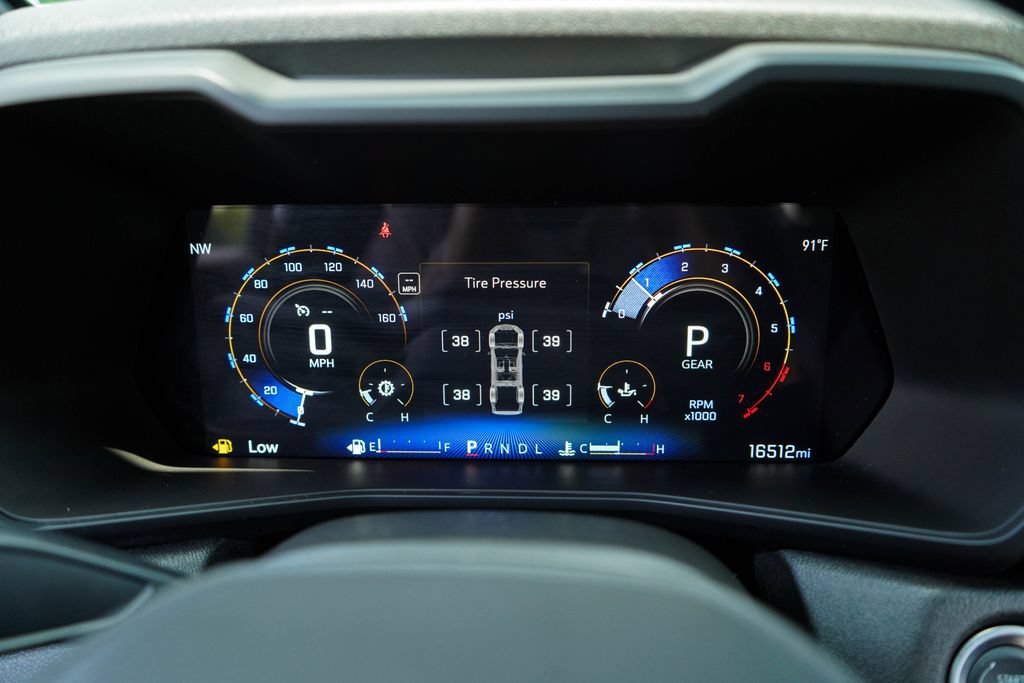 Used 2025 Chevrolet Colorado W/T RWD image 27