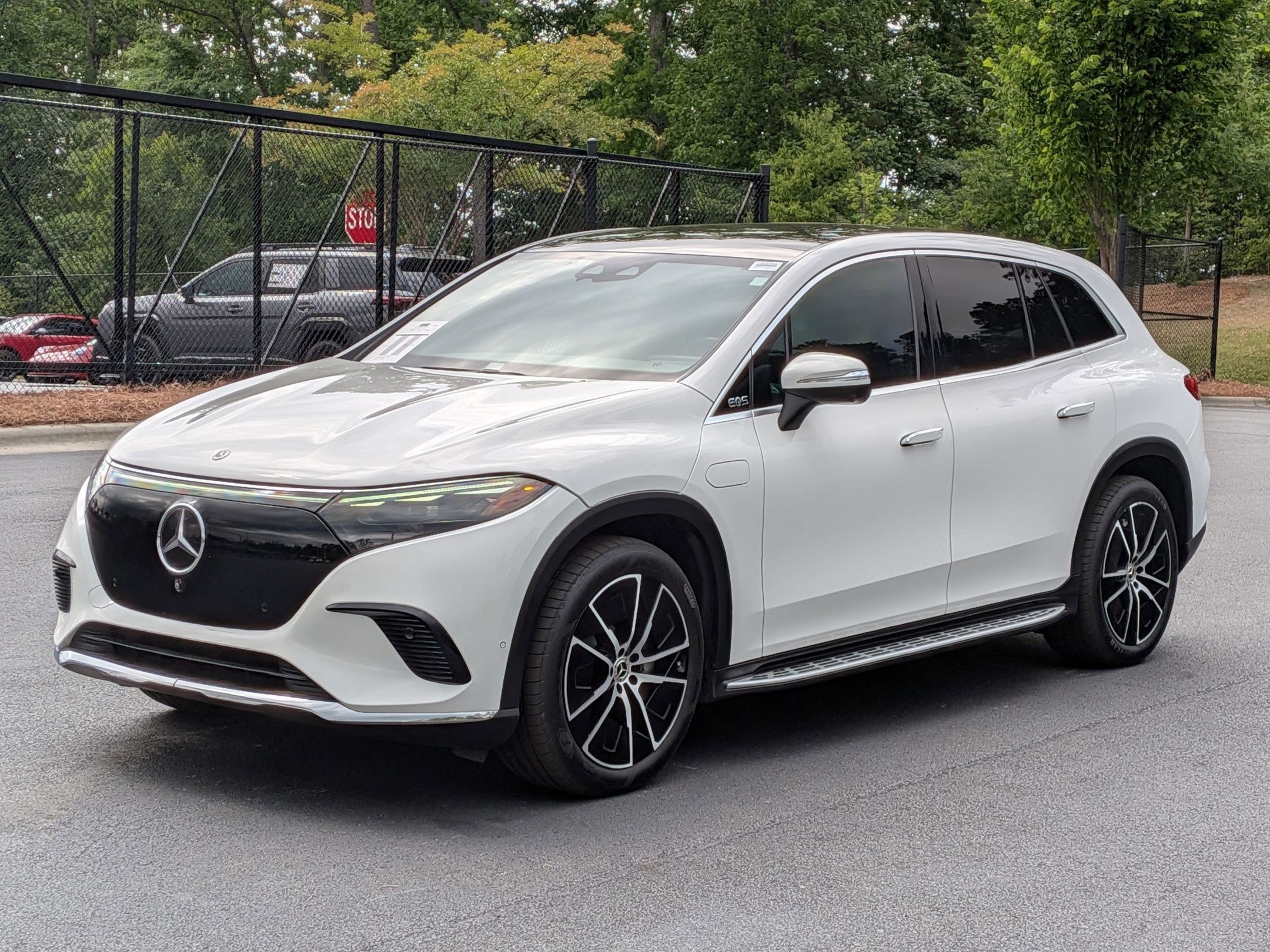 Used 2023 Mercedes-Benz EQS 450+ SUV image 5