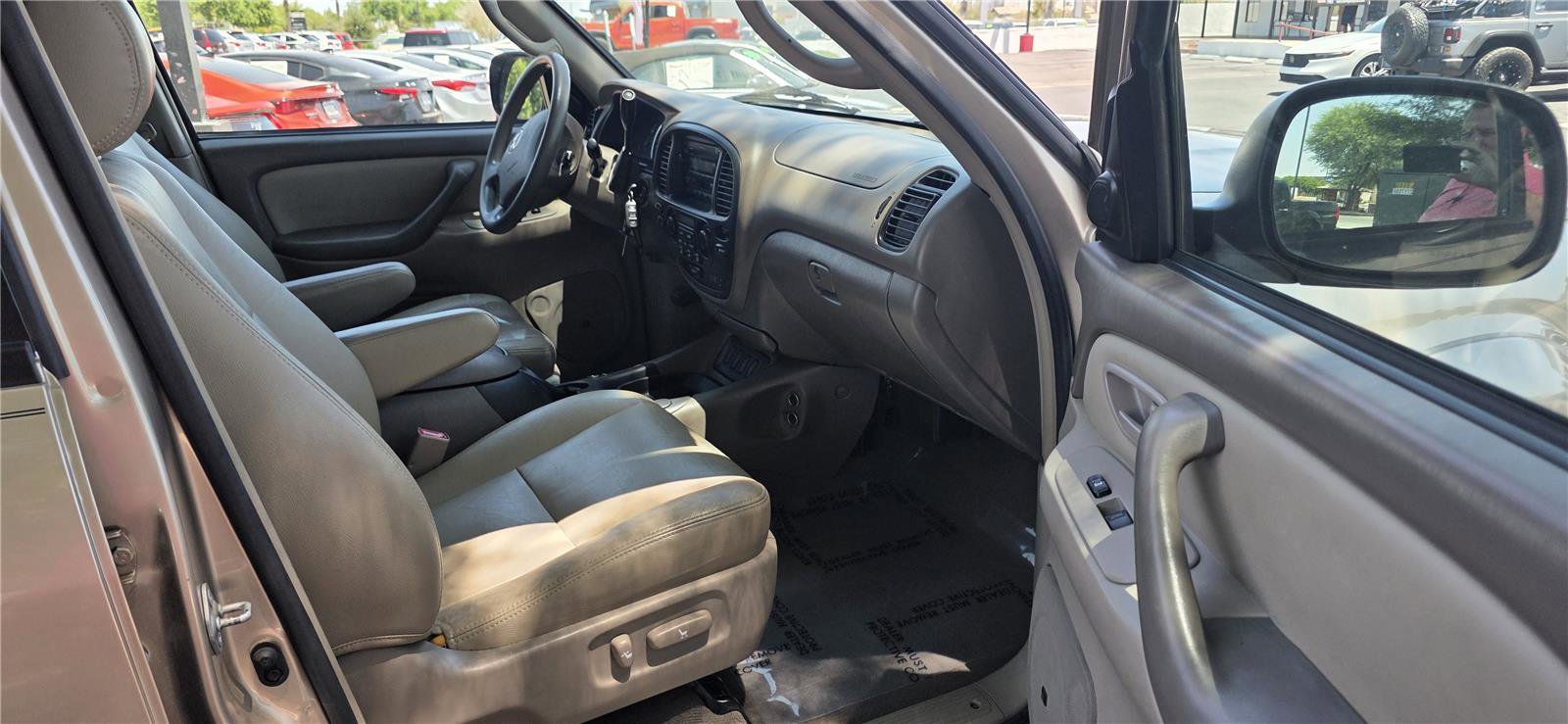 Used 2006 Toyota Sequoia SR5 RWD image 17