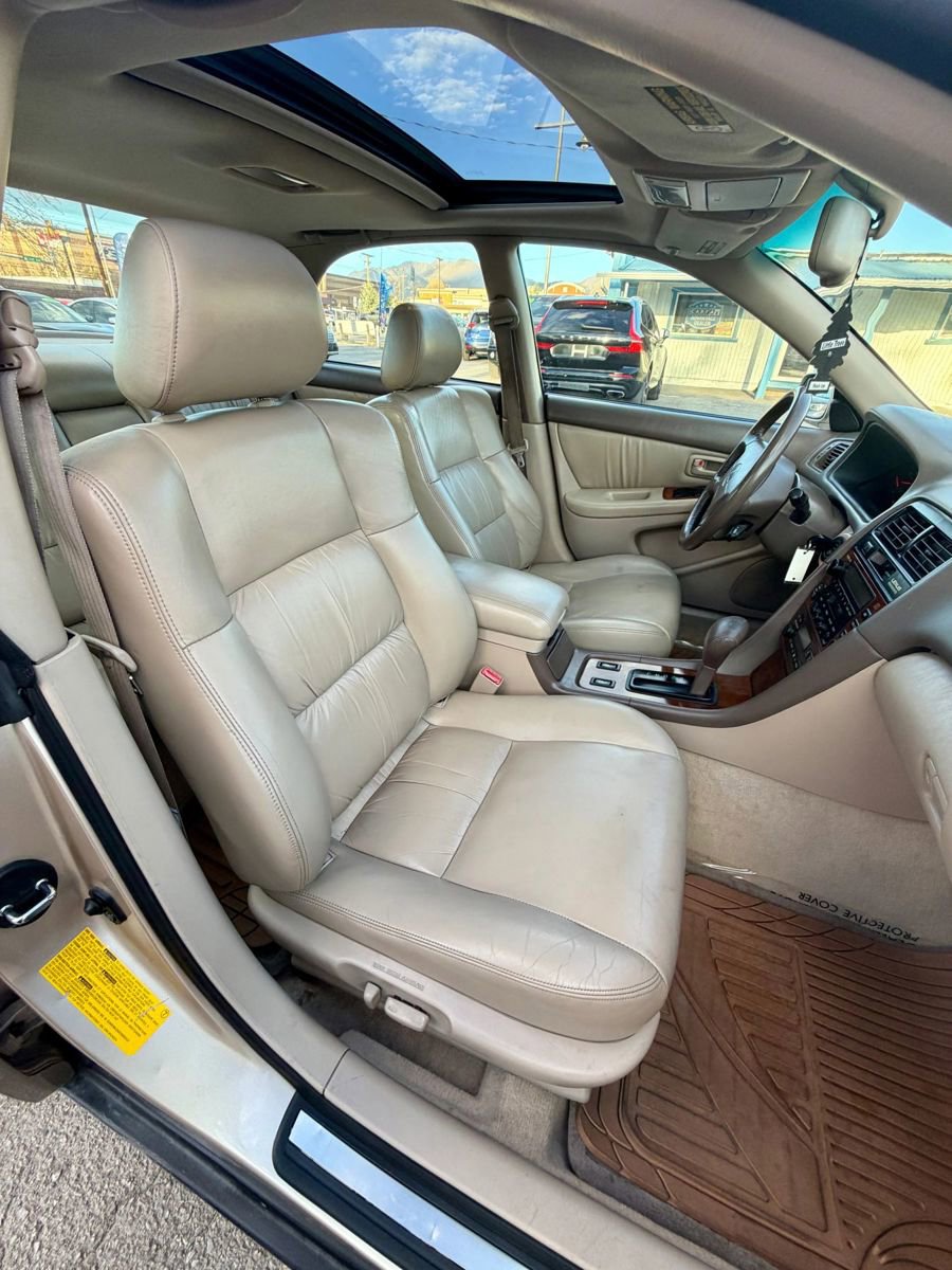 Used 2000 Lexus ES 330 image 14