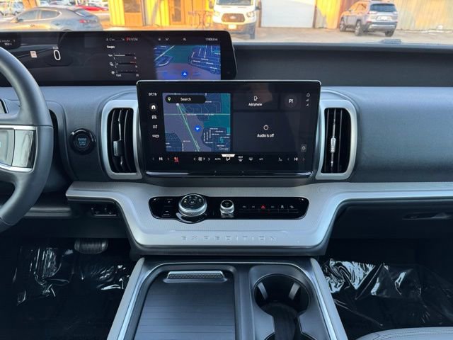 Certified 2025 Ford Expedition Max Active image 2
