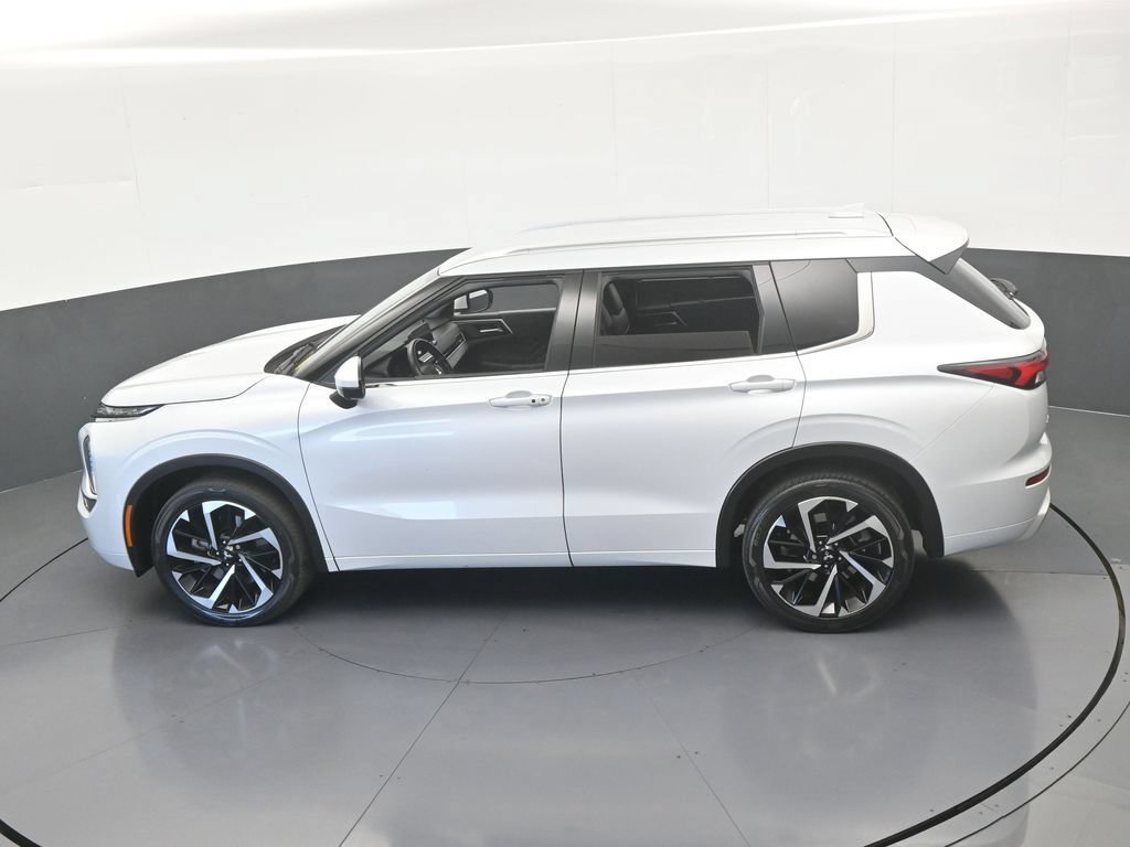Used 2024 Mitsubishi Outlander SEL FWD image 52