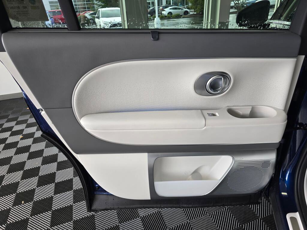 New 2026 Hyundai Ioniq 9 Calligraphy AWD/4WD image 36