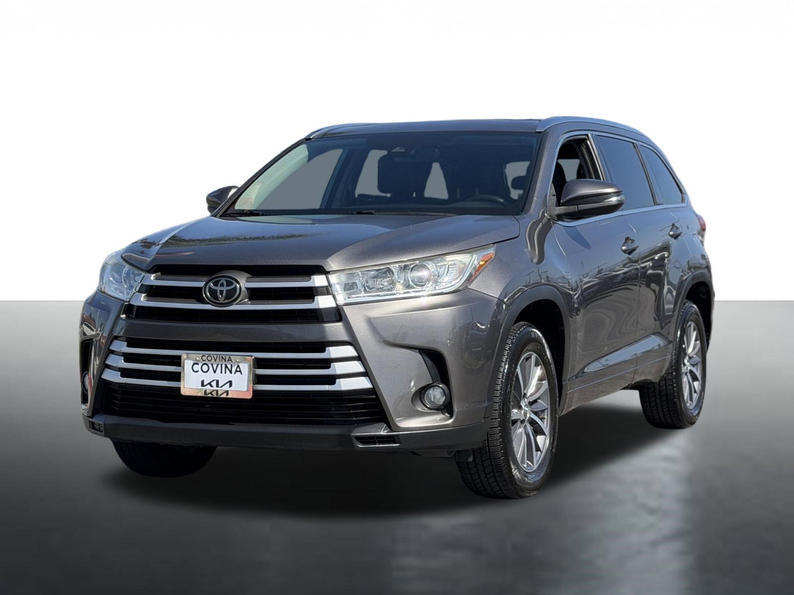 Used 2018 Toyota Highlander XLE FWD image 4