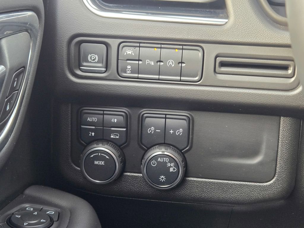 Used 2024 Chevrolet Tahoe LT image 42