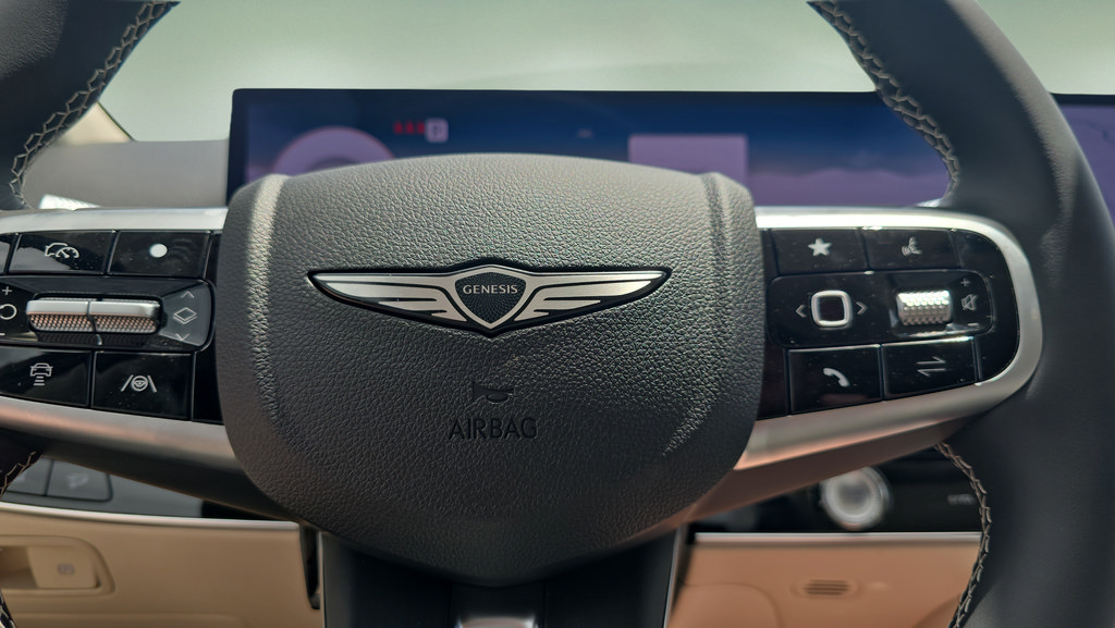 New 2026 Genesis GV70 2.5T AWD/4WD image 17