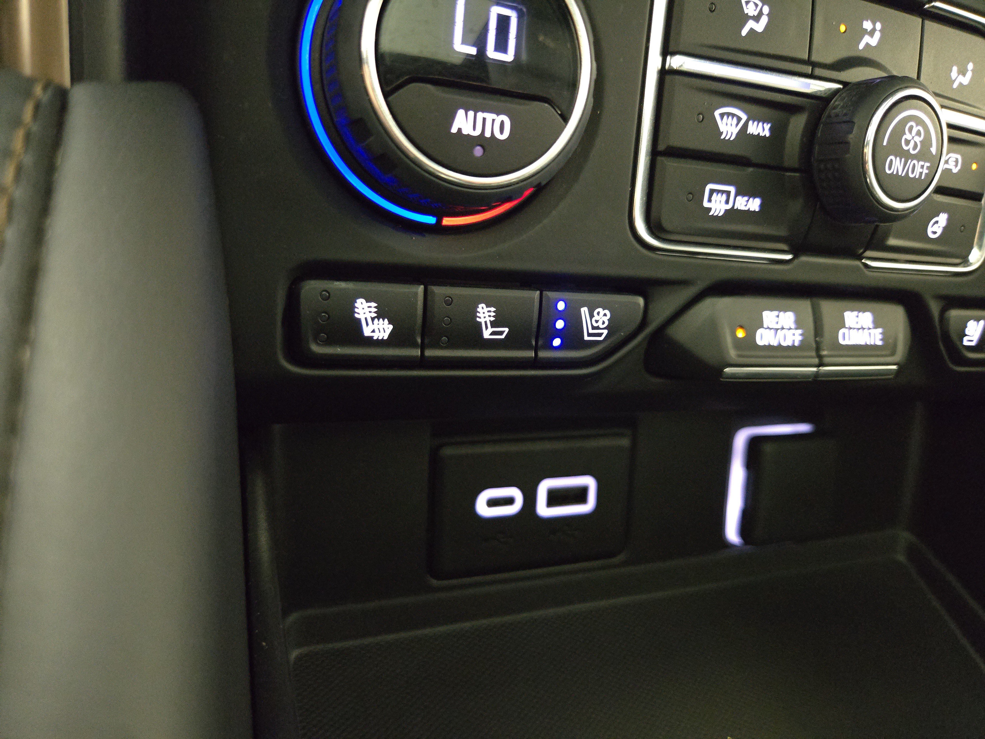 Certified 2023 Chevrolet Tahoe High Country w/ Advanced Technology Package AWD/4WD image 28