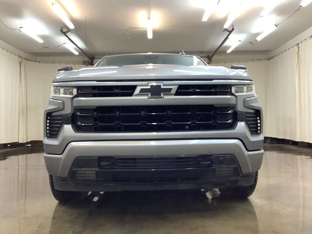 Used 2024 Chevrolet Silverado 1500 RST w/ Max Trailering Package AWD/4WD image 10