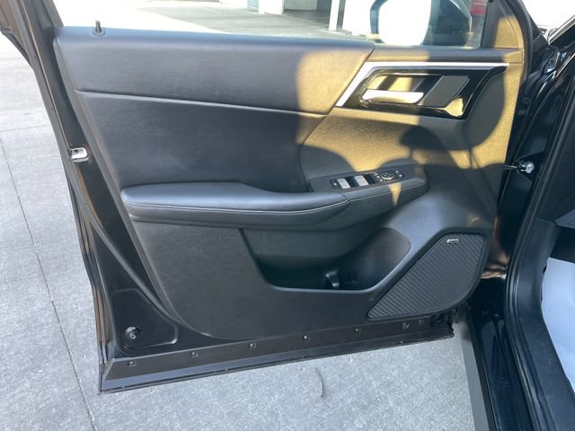 Used 2025 Mitsubishi Outlander SE AWD/4WD image 12