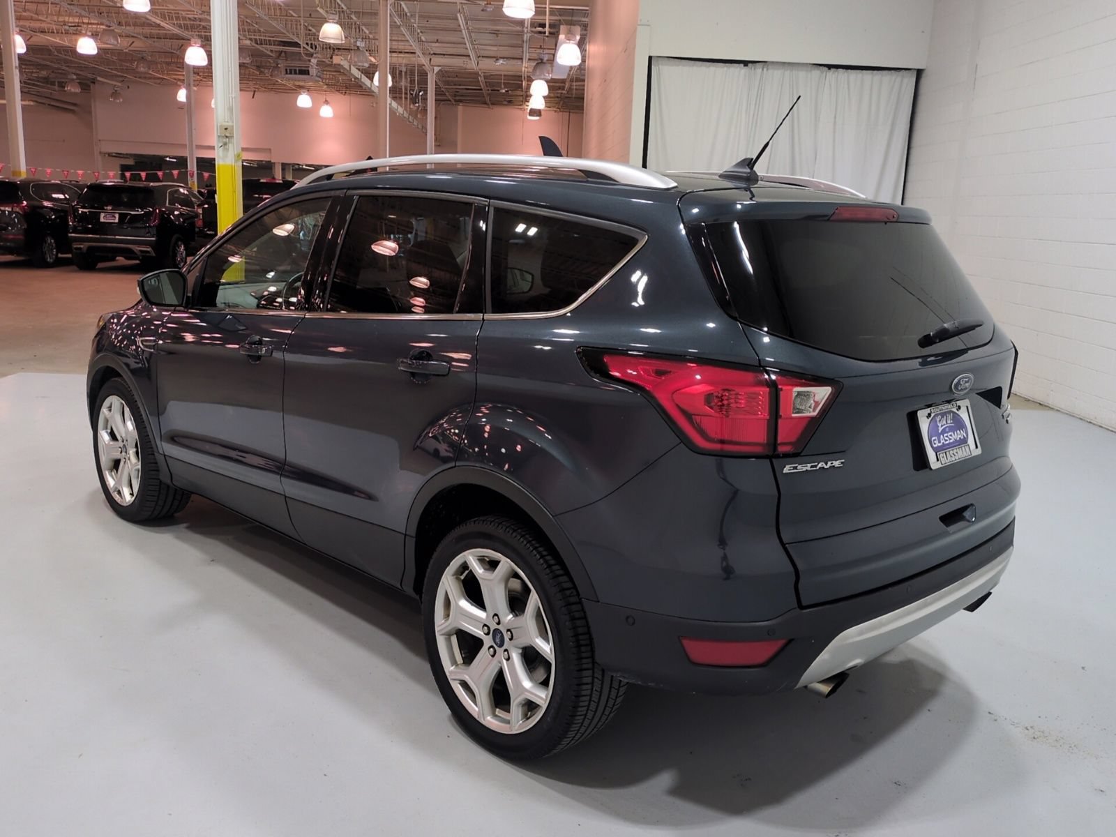 Used 2019 Ford Escape Titanium AWD/4WD image 5