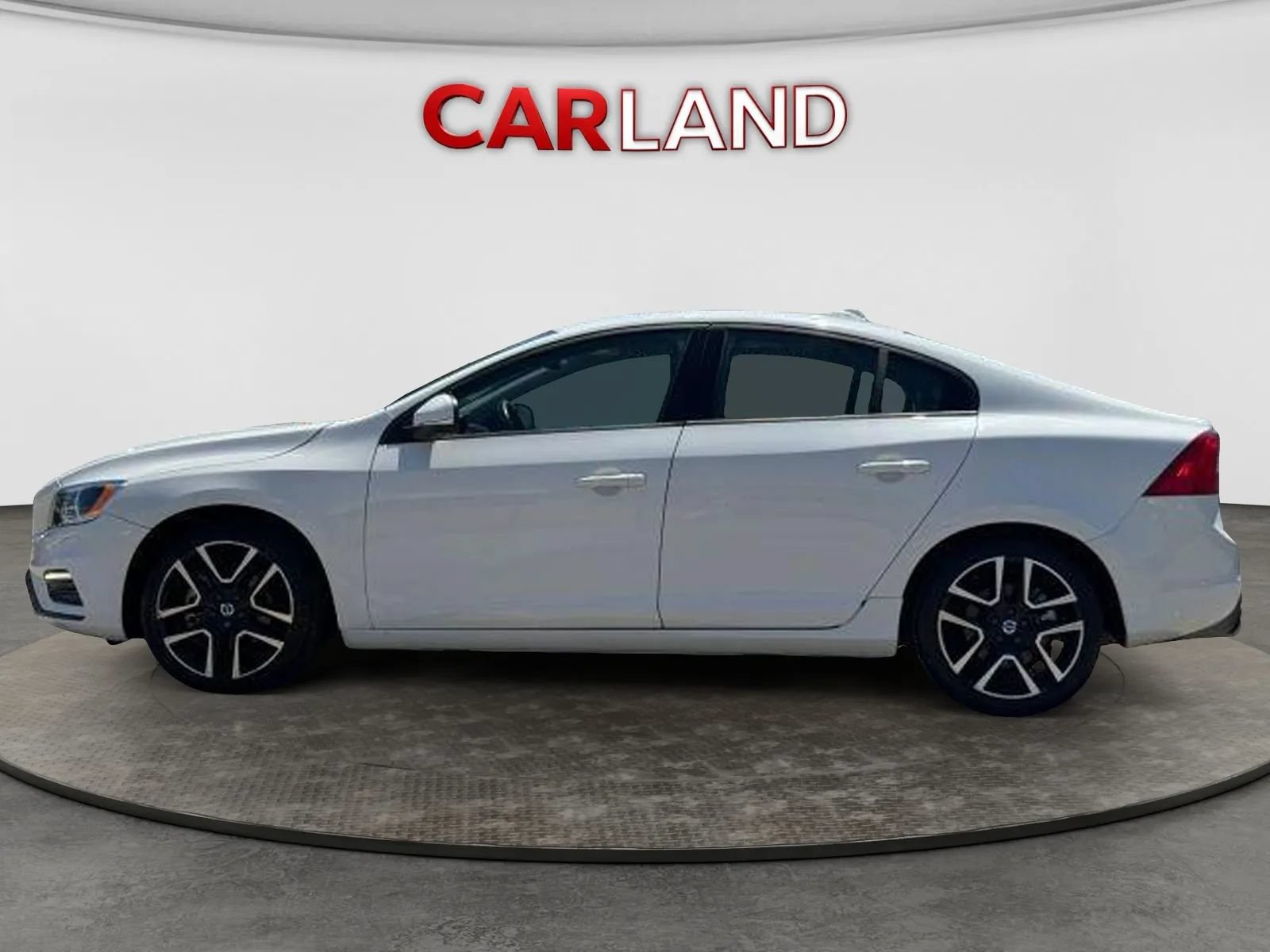Used 2017 Volvo S60 T5 Dynamic FWD image 3