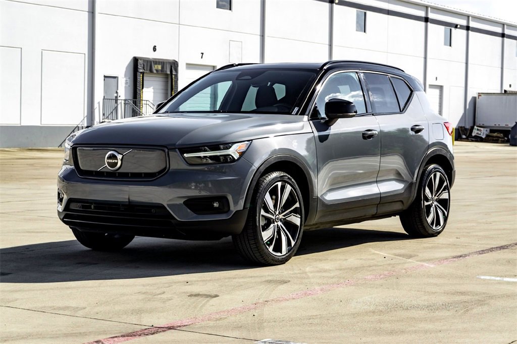 Used 2021 Volvo XC40 P8 Recharge image 9