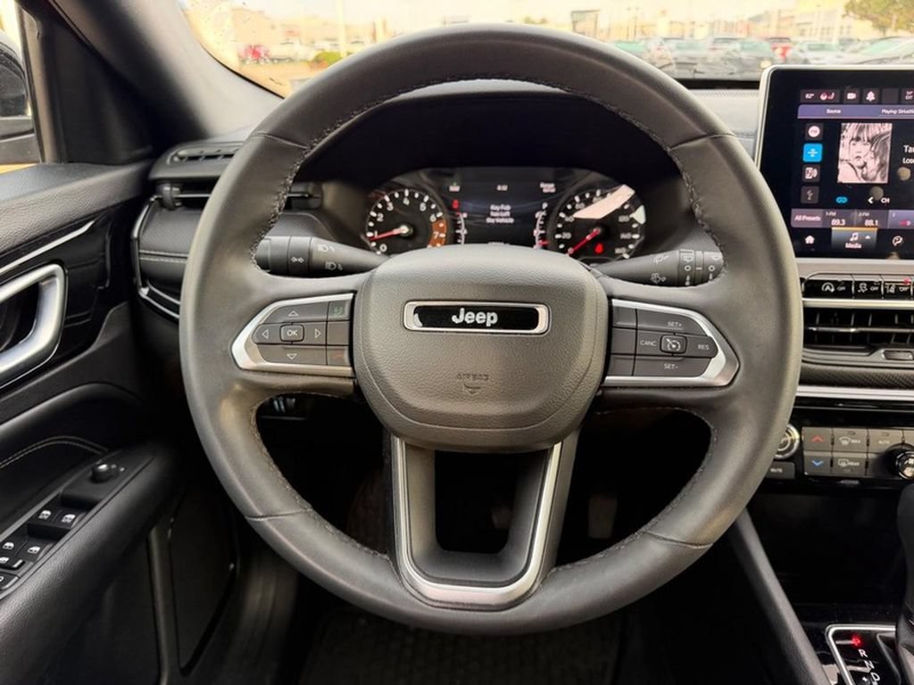 Used 2023 Jeep Compass Latitude w/ Convenience Group AWD/4WD image 11
