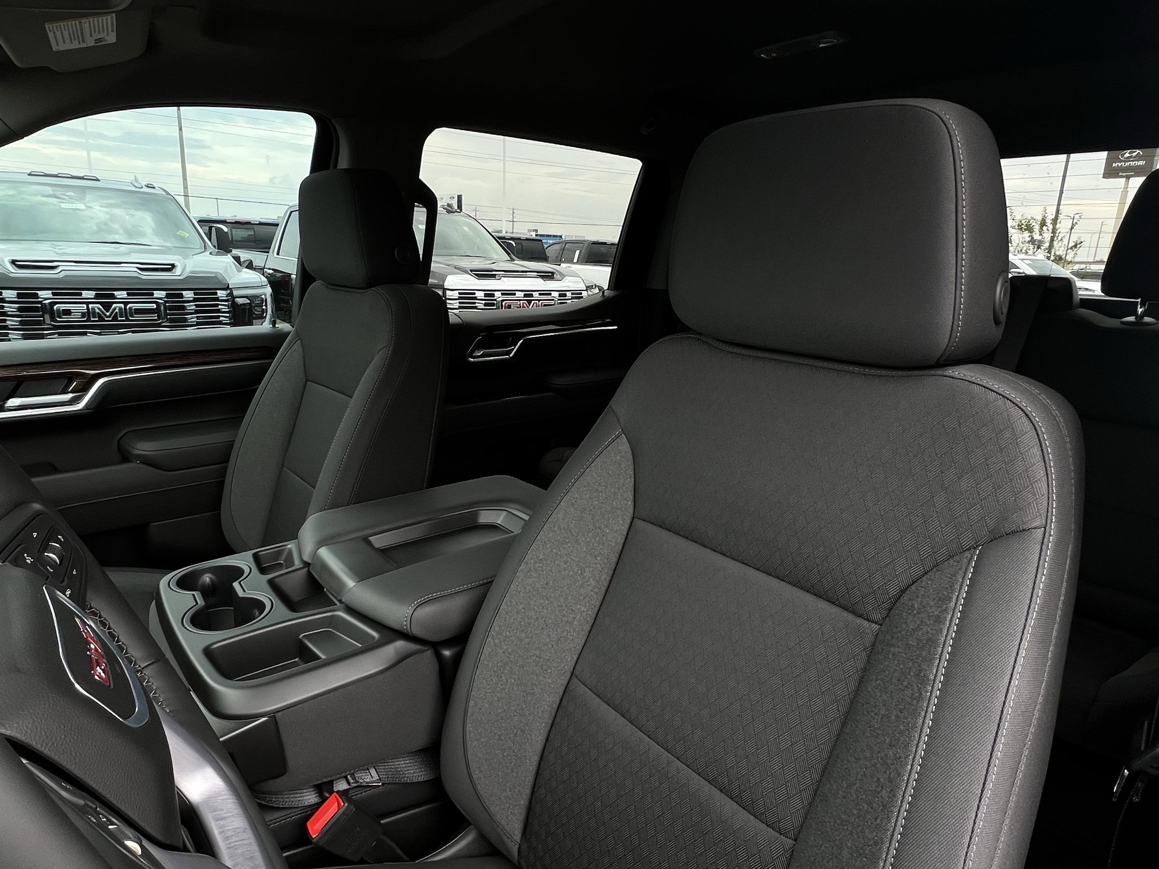 New 2026 GMC Sierra 1500 Elevation image 21