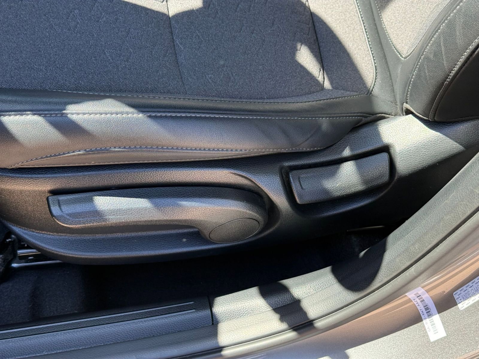 Used 2025 Kia Seltos S image 23