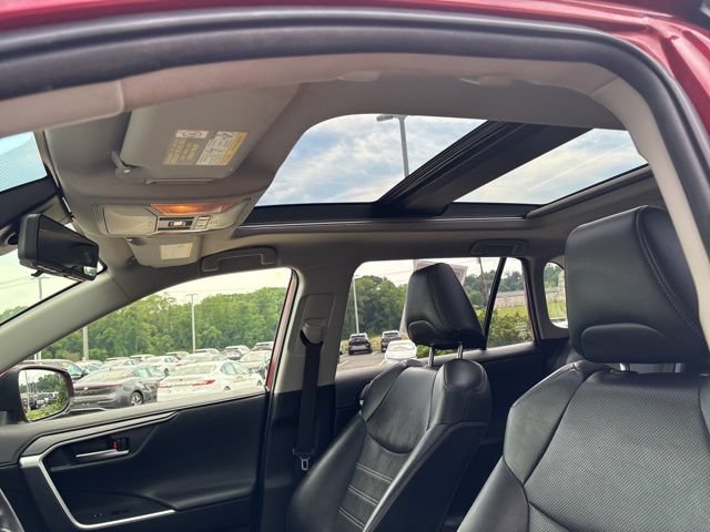 Used 2019 Toyota RAV4 Limited w/ Advanced Technology Package AWD/4WD image 25