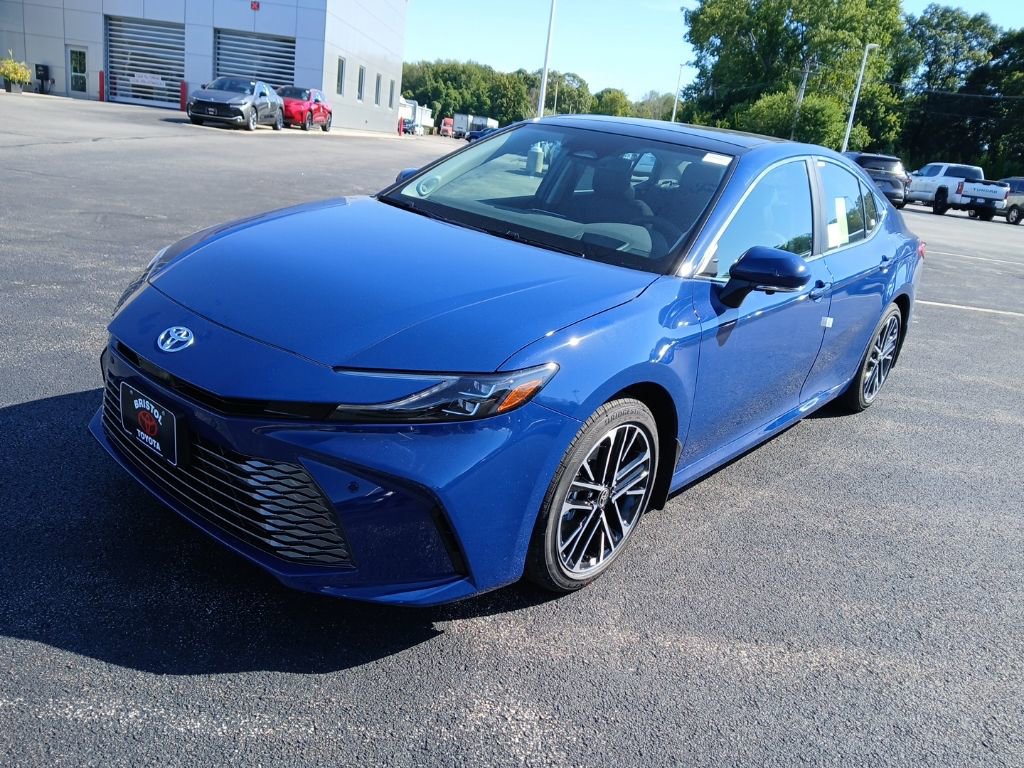 New 2025 Toyota Camry XLE image 2
