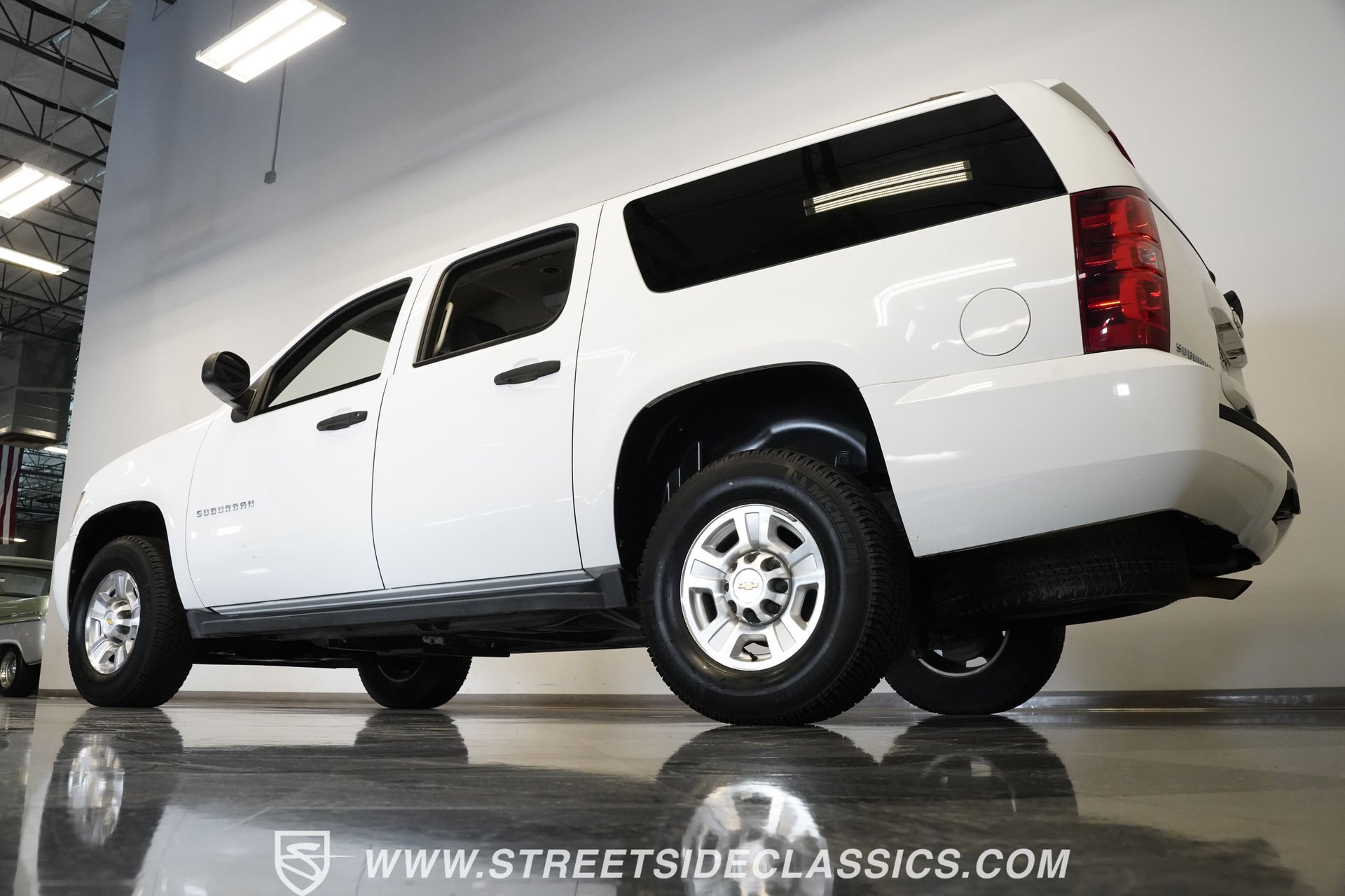 Used 2011 Chevrolet Suburban 2500 w/ Skid Plate Package image 10