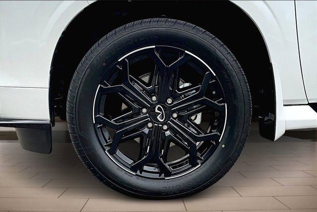 New 2026 INFINITI QX80 4WD image 9