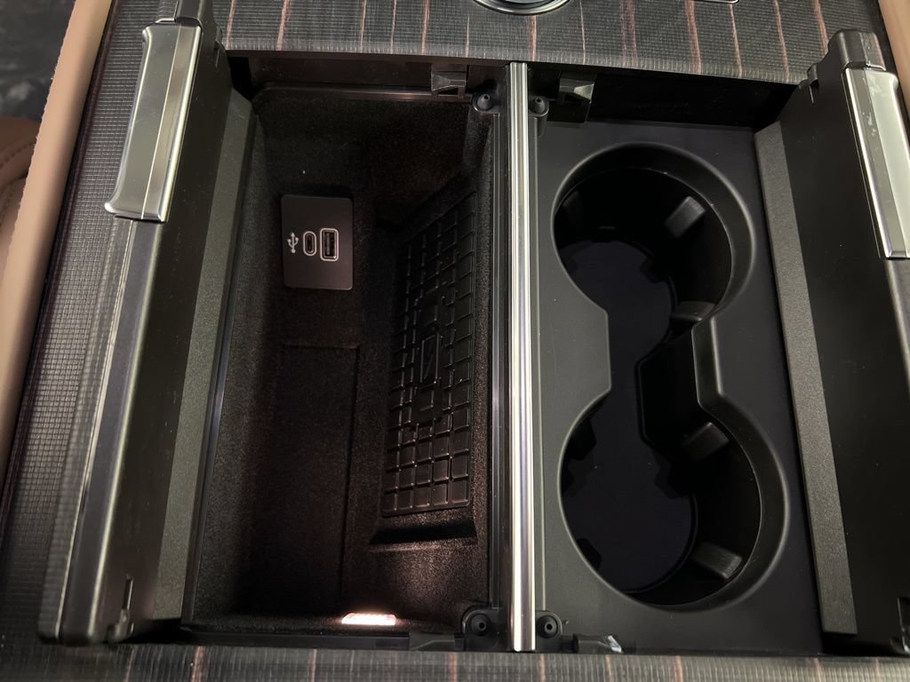 New 2025 Lincoln Navigator Black Label AWD/4WD image 17