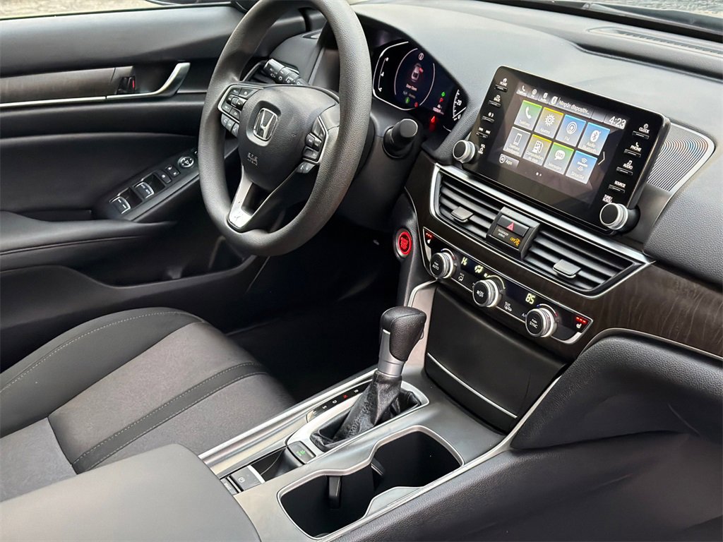 Used 2020 Honda Accord EX image 9
