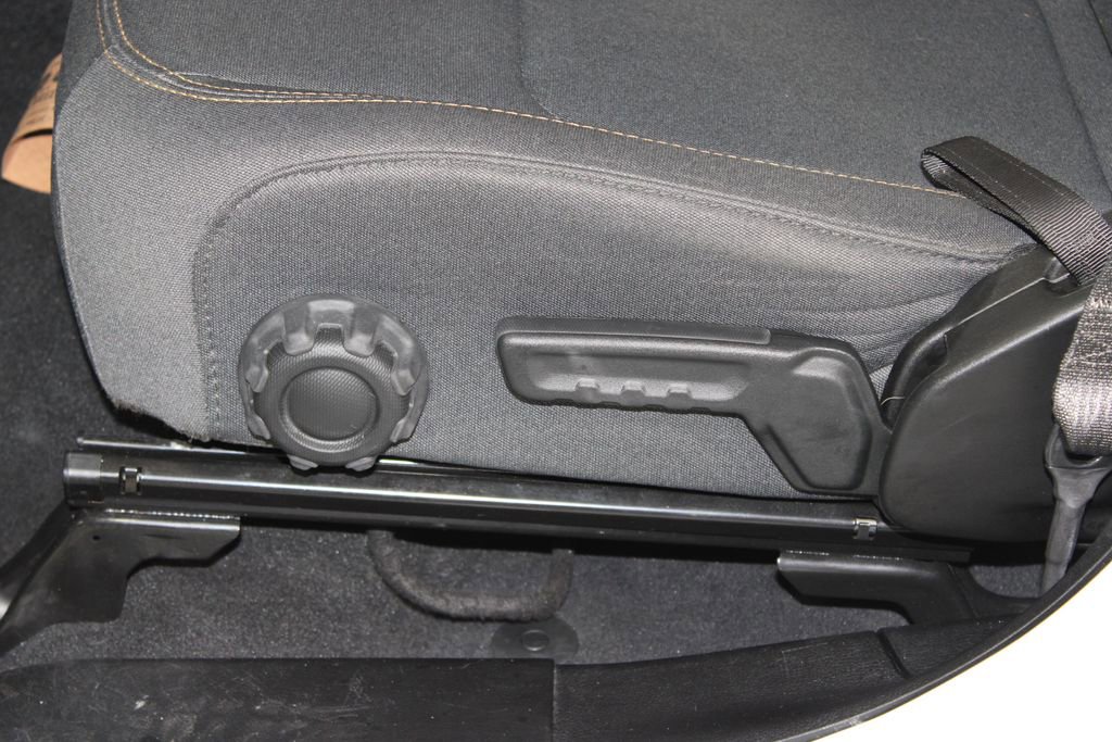 Used 2024 Jeep Wrangler Sport S image 21