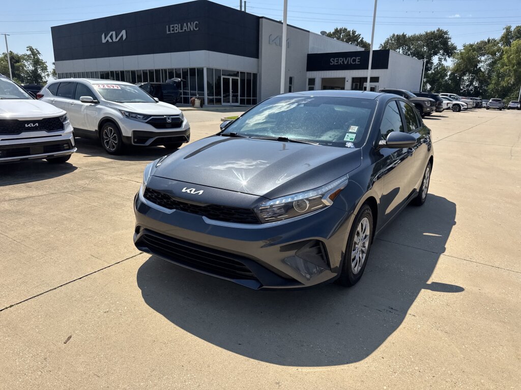 Certified 2022 Kia Forte Sedan FWD image 21