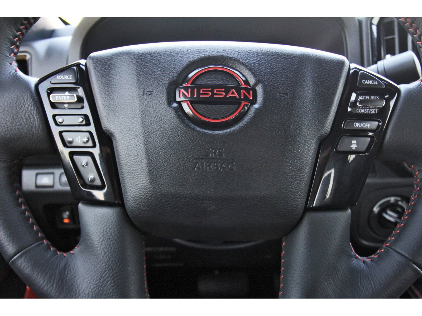 Certified 2025 Nissan Frontier PRO-4X w/ Pro Premium Package image 17
