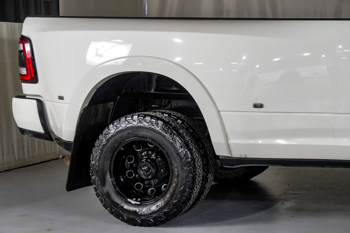 Used 2021 RAM 3500 Laramie w/ Night Edition AWD/4WD image 6