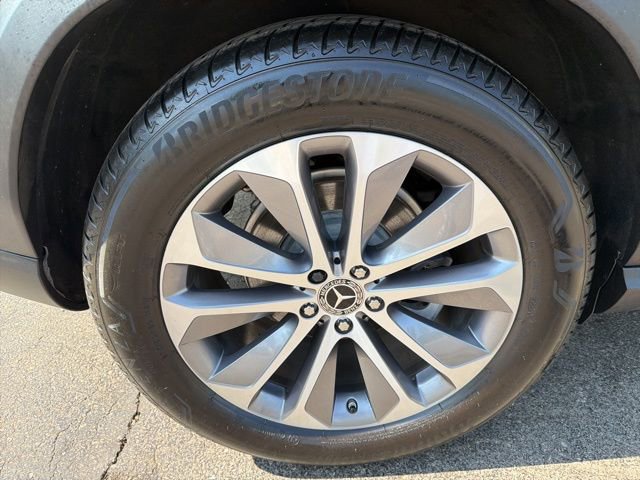 Used 2022 Mercedes-Benz GLE 350 4MATIC w/ Premium Package image 11