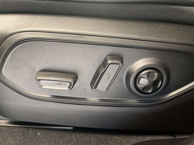 New 2026 Jeep Grand Cherokee Altitude AWD/4WD image 15