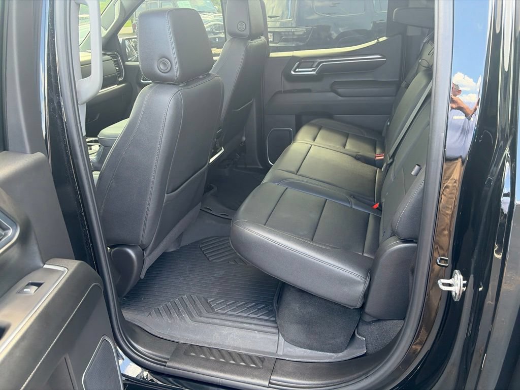 Used 2023 Chevrolet Silverado 1500 LTZ w/ LTZ Premium Package AWD/4WD image 18