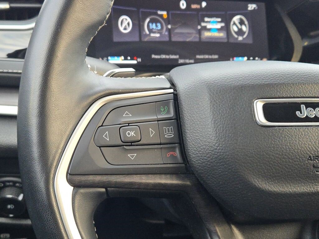 Used 2022 Jeep Grand Cherokee L Limited w/ Trailer Tow Group (B) image 32