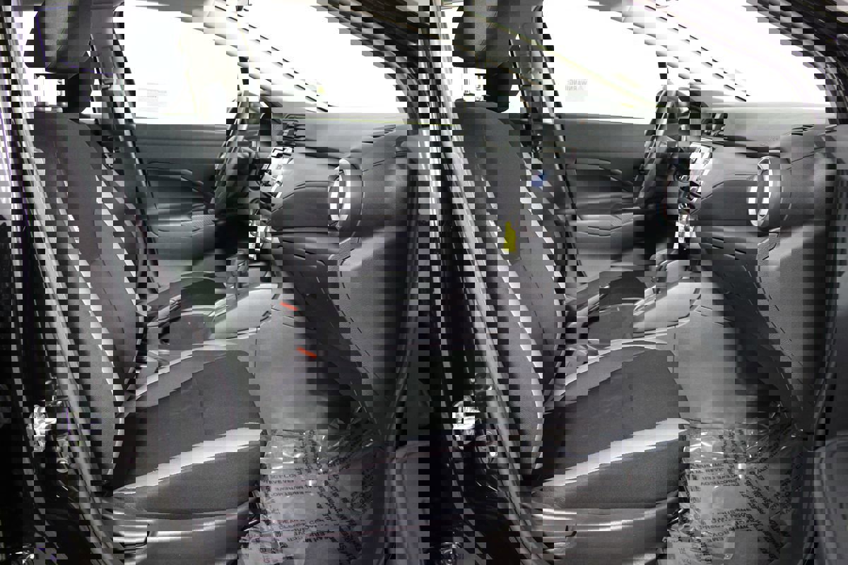 Used 2025 Nissan Versa S w/ Trunk Package image 10