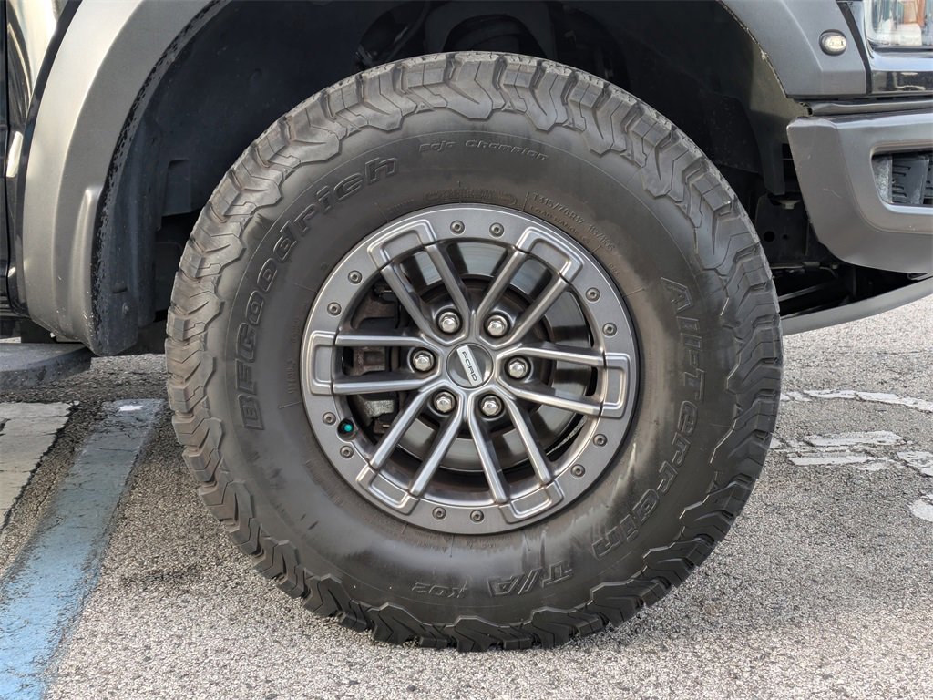 Used 2019 Ford F150 Raptor w/ Equipment Group 802A Luxury image 11