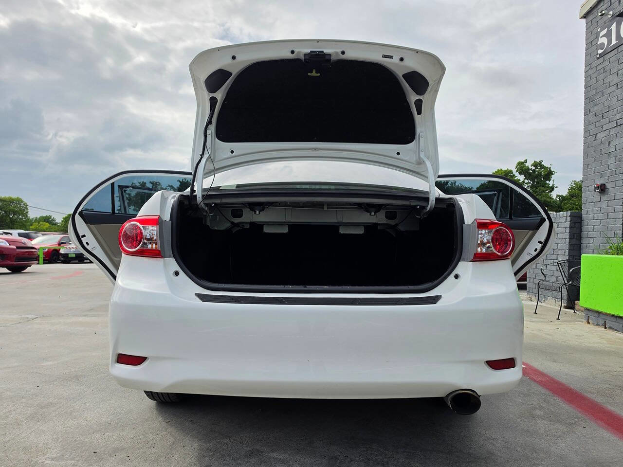 Used 2011 Toyota Corolla LE FWD image 27