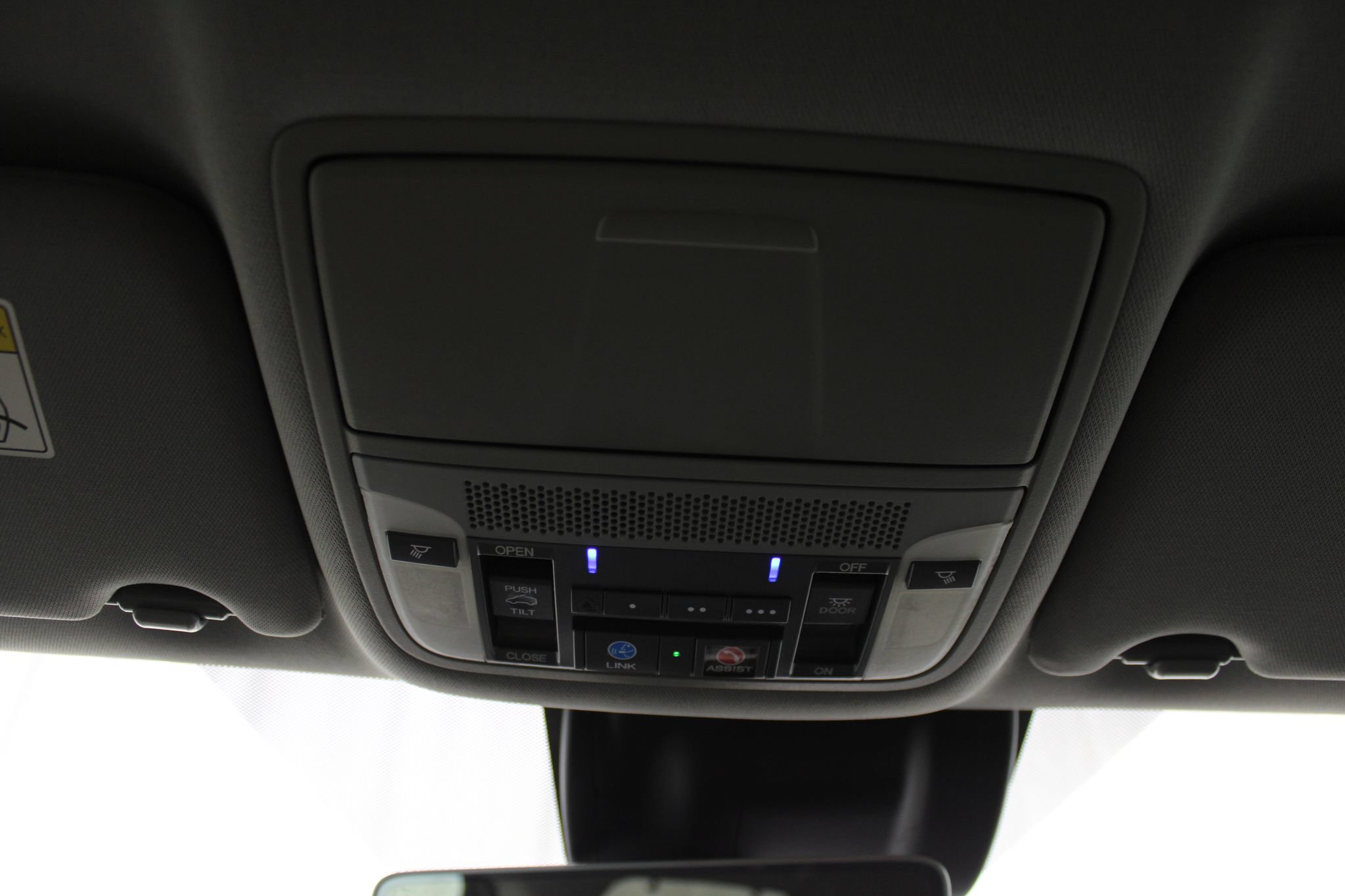 Used 2017 Acura MDX w/ Tech & Entertainment Packag FWD image 37
