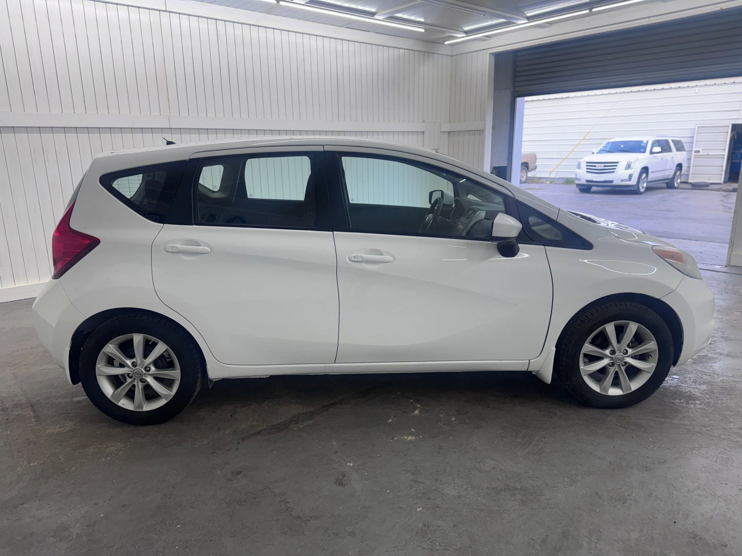 Used 2016 Nissan Versa Note S Plus image 4