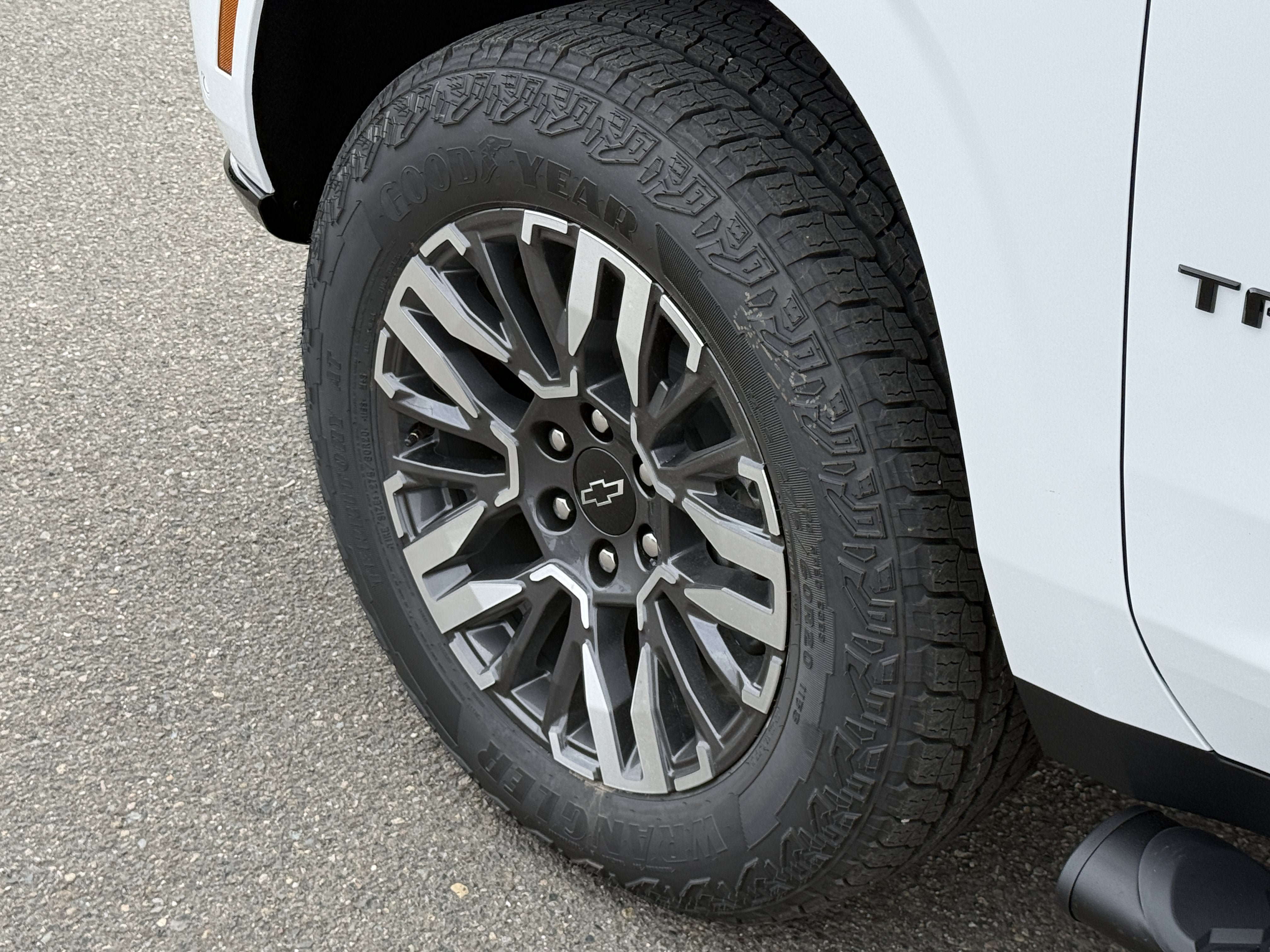 New 2026 Chevrolet Tahoe Z71 w/ Z71 Off-Road Package AWD/4WD image 30